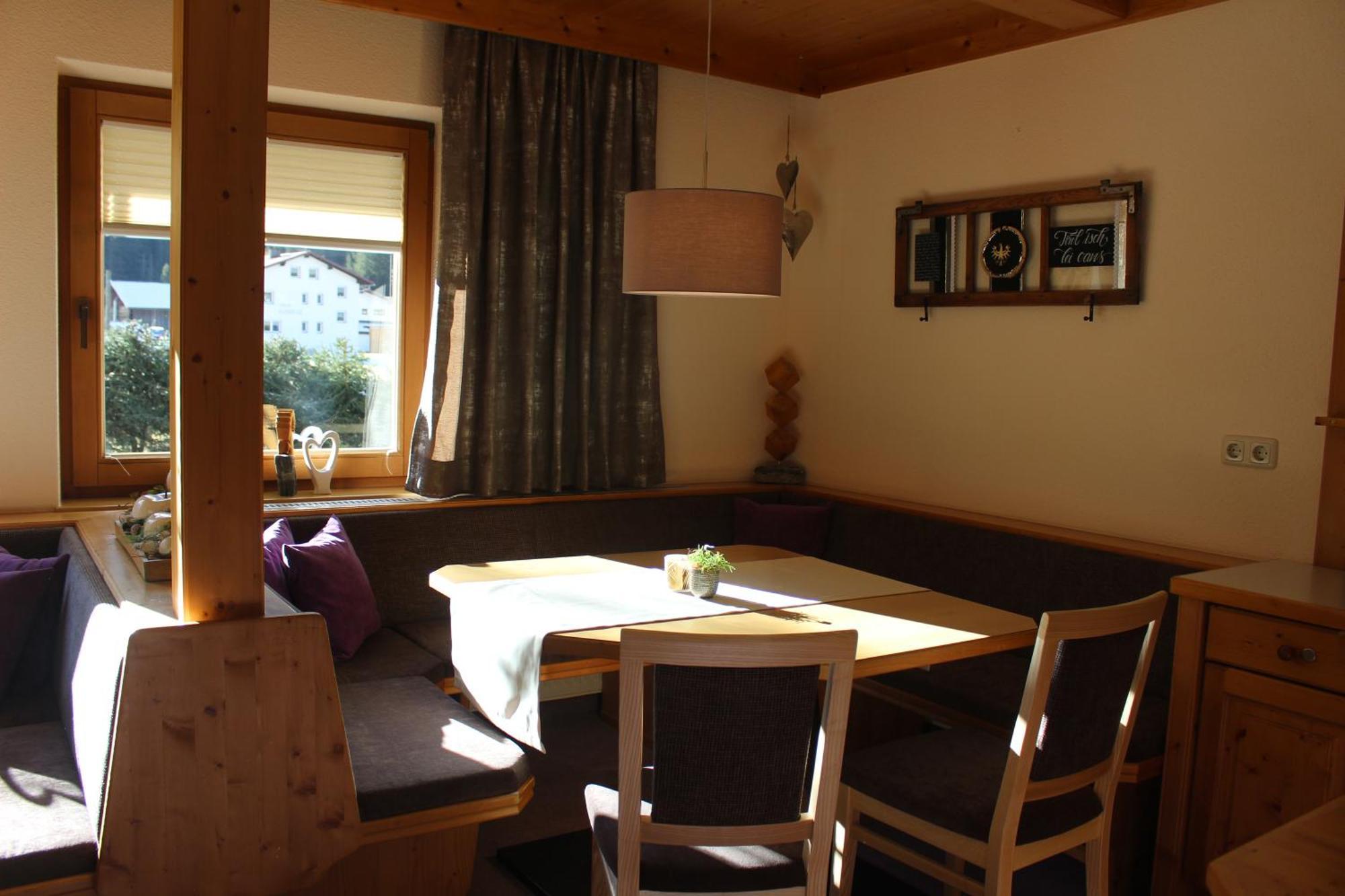 Haus Astoria Lejlighed Sankt Leonhard im Pitztal Eksteriør billede
